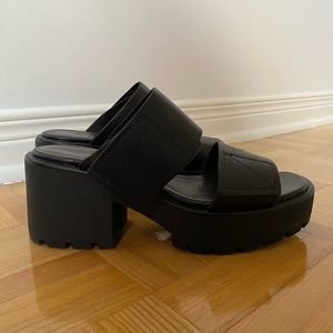 Vagabond Dioon Sandals, size 7